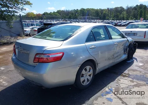 2007 Toyota Camry Le z USA, uszkodzony, nr VIN JTNBE46K373068694